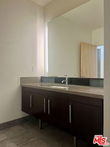 1100 S Hope Street 1704, Los Angeles, CA 90015