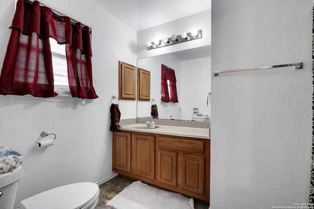 1103 Hidden Pond, San Antonio, TX 78227