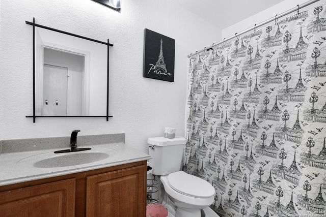 1103 Hidden Pond, San Antonio, TX 78227