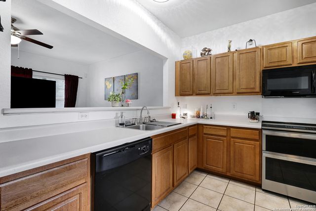 1103 Hidden Pond, San Antonio, TX 78227