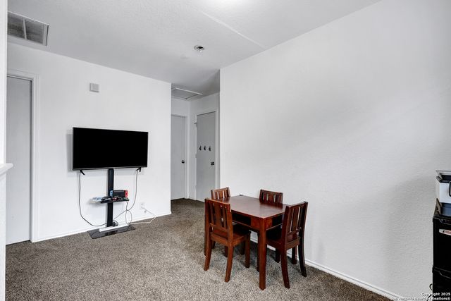1103 Hidden Pond, San Antonio, TX 78227