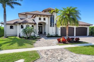 450 Pepperwood CT, Marco Island, FL 34145
