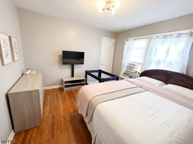 236 Alexander St, Newark City, NJ 07106