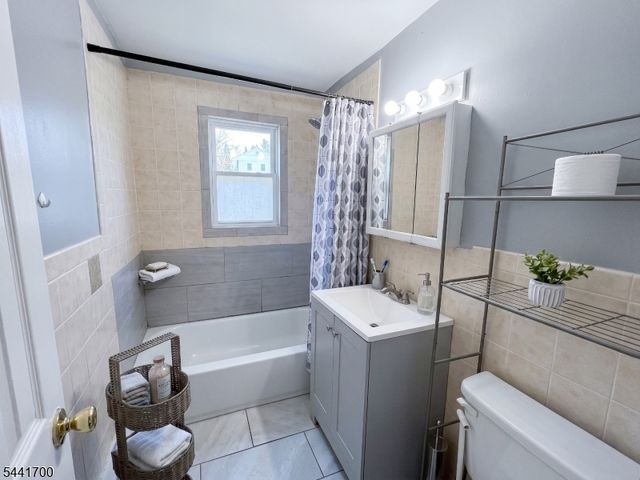 236 Alexander St, Newark City, NJ 07106