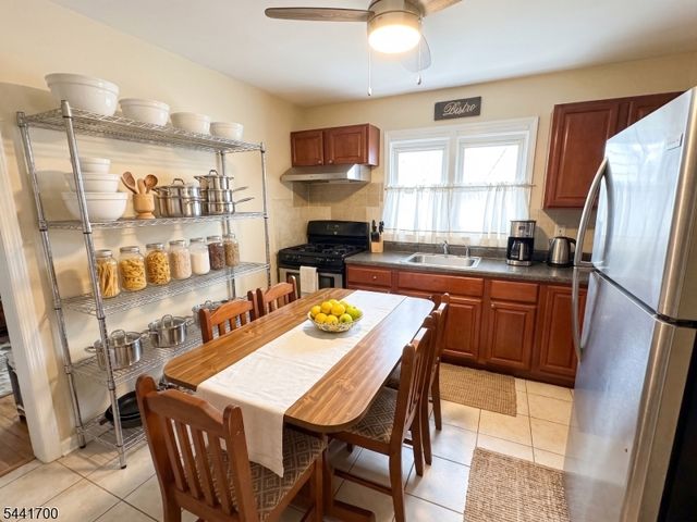 236 Alexander St, Newark City, NJ 07106