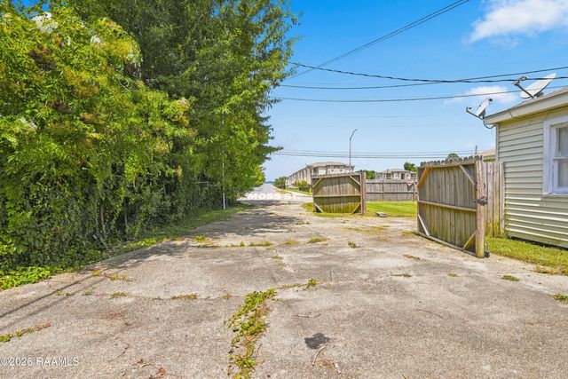 100 Sunset Drive, Lafayette, LA 70508