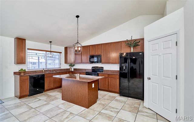 3 Jamesport Court, O'fallon, MO 63366