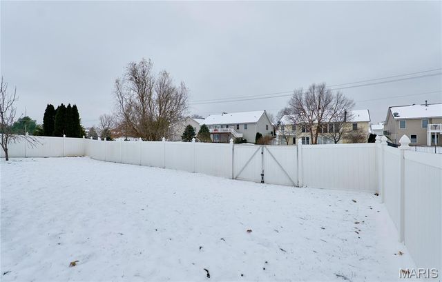 3 Jamesport Court, O'fallon, MO 63366