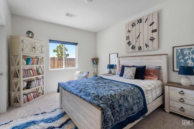 1215 Brookline Lane, Bakersfield, CA 93314