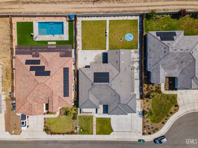 1215 Brookline Lane, Bakersfield, CA 93314