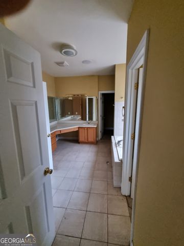 6235 Short Road, Fairburn, GA 30213