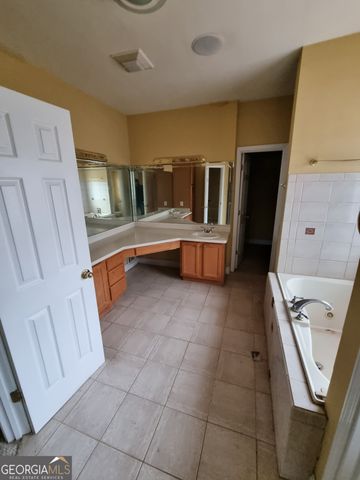 6235 Short Road, Fairburn, GA 30213