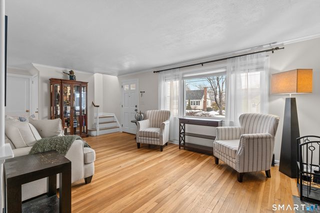 25 Lewis Lane, West Hartford, CT 06110