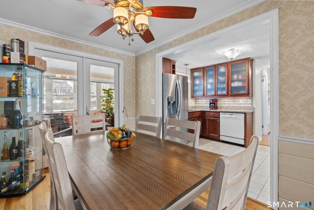 25 Lewis Lane, West Hartford, CT 06110