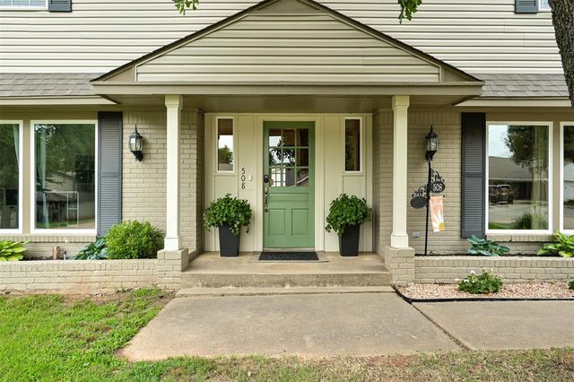 508 Ridge Road, Edmond, OK 73034