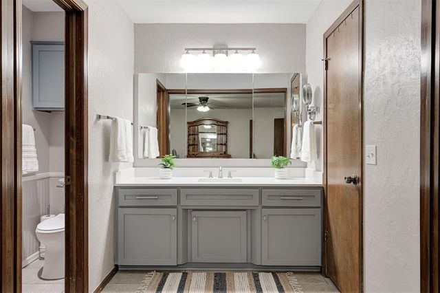 508 Ridge Road, Edmond, OK 73034