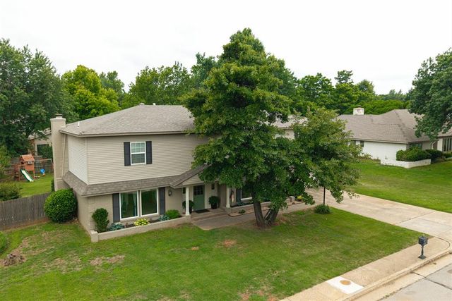508 Ridge Road, Edmond, OK 73034
