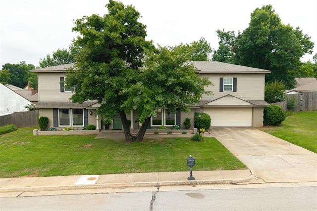 508 Ridge Road, Edmond, OK 73034