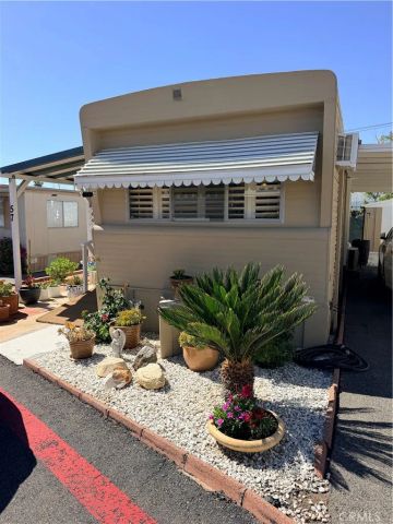 12177 3rd St 57, Yucaipa, CA 92399