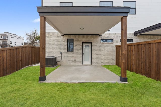 1919 Pollard Street, Dallas, TX 75208