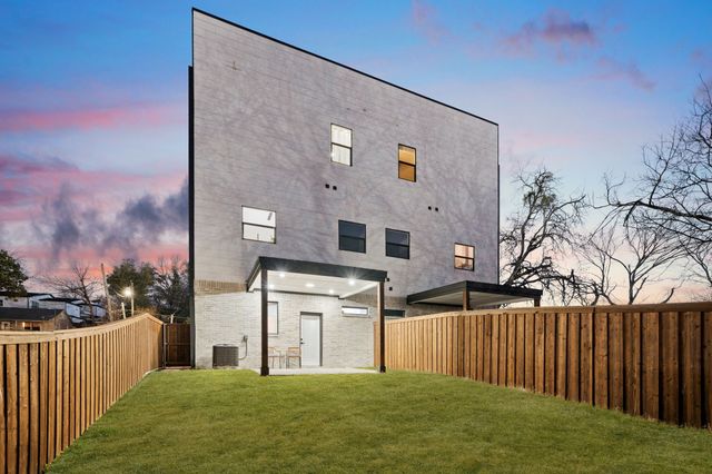 1919 Pollard Street, Dallas, TX 75208