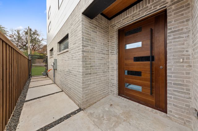 1919 Pollard Street, Dallas, TX 75208