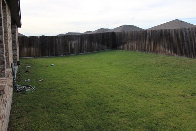 2416 Karnack Drive, Forney, TX 75126