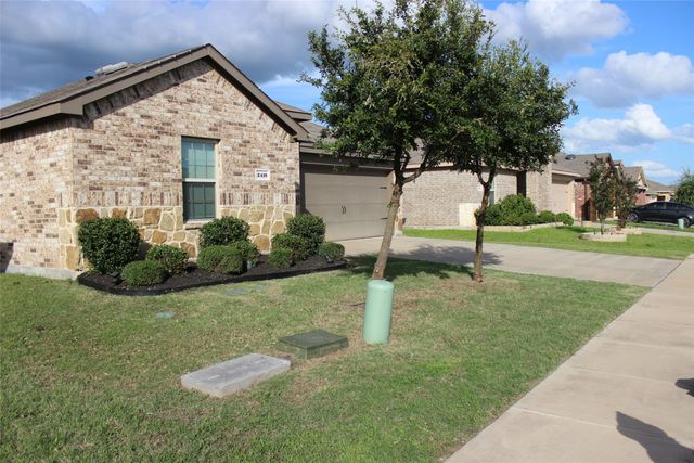2416 Karnack Drive, Forney, TX 75126