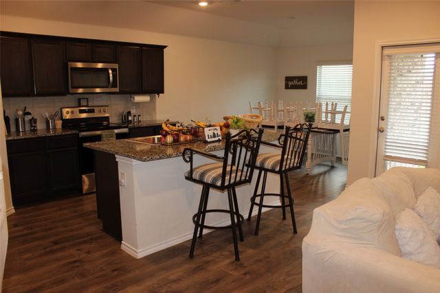 2416 Karnack Drive, Forney, TX 75126
