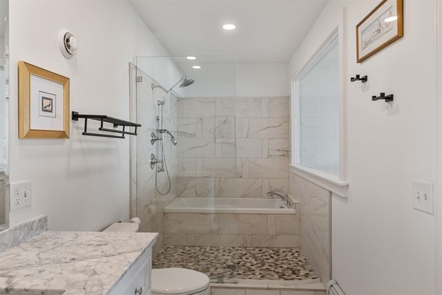 33 North Ave Apt 12, Burlington, VT 05401