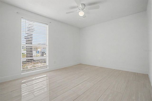 9212 SPY GLASS COURT, Tampa, FL 33615