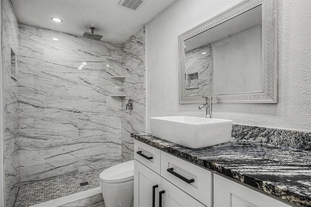 9212 SPY GLASS COURT, Tampa, FL 33615