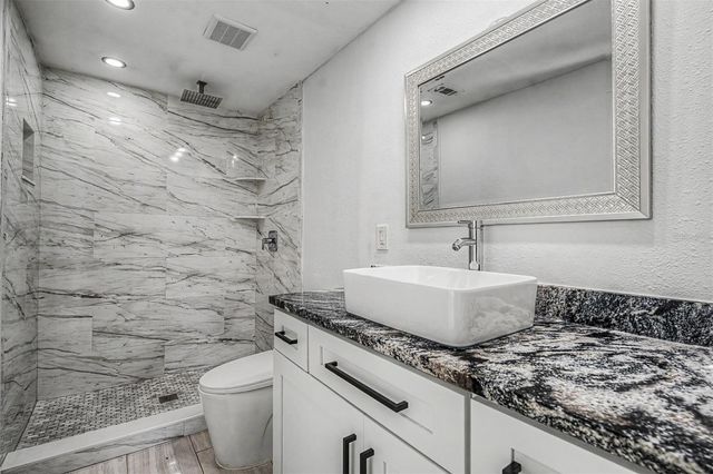 9212 SPY GLASS COURT, Tampa, FL 33615