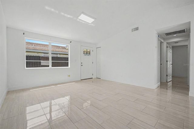 9212 SPY GLASS COURT, Tampa, FL 33615