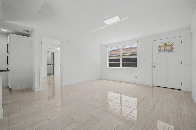 9212 SPY GLASS COURT, Tampa, FL 33615