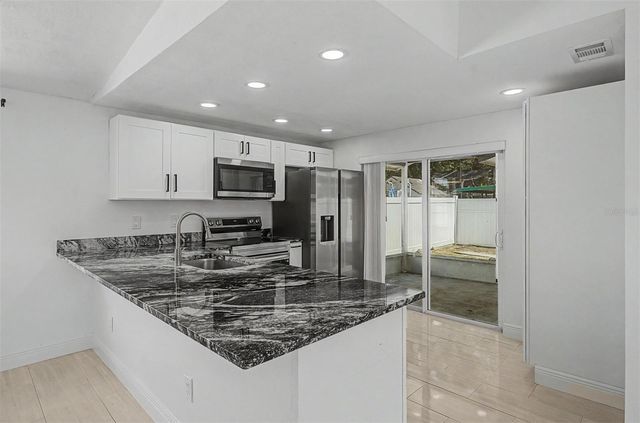 9212 SPY GLASS COURT, Tampa, FL 33615