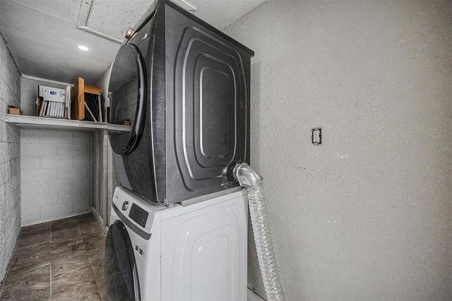 9212 SPY GLASS COURT, Tampa, FL 33615