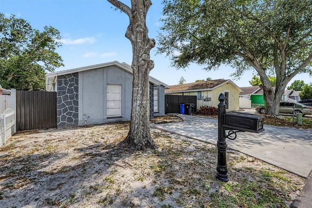 9212 SPY GLASS COURT, Tampa, FL 33615