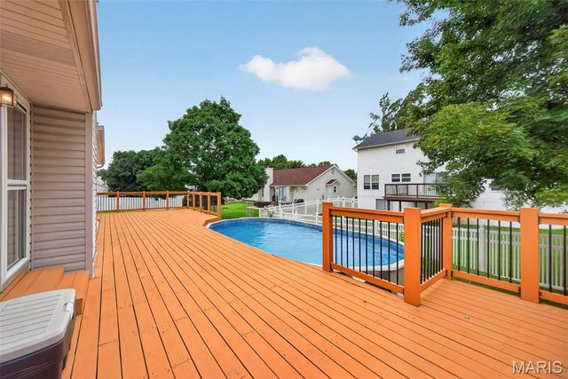 2544 Abbydale Drive, St Charles, MO 63303