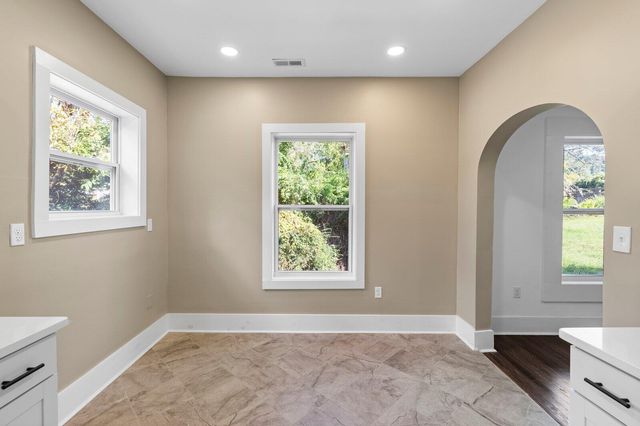 2611 Mccallie Avenue, Chattanooga, TN 37404