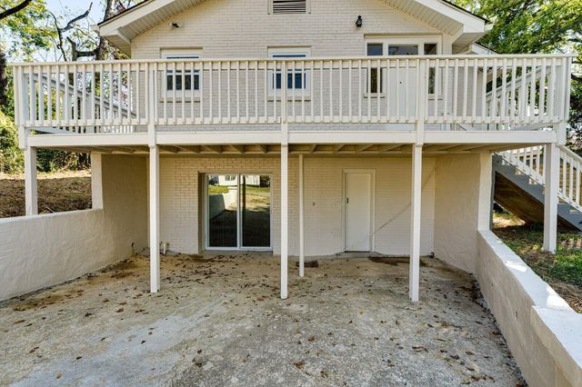 2611 Mccallie Avenue, Chattanooga, TN 37404