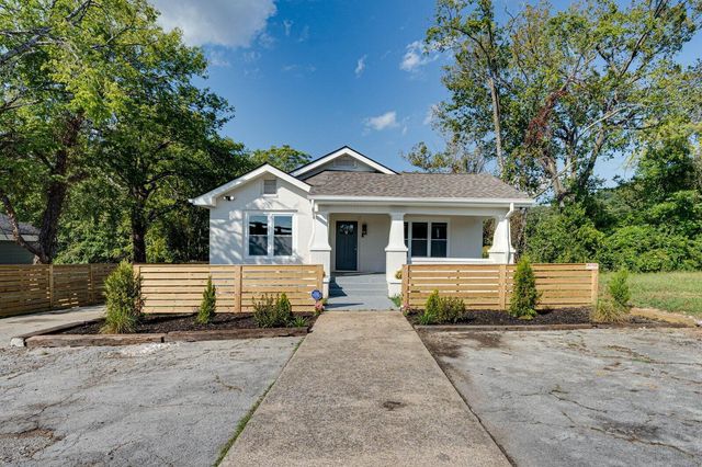 2611 Mccallie Avenue, Chattanooga, TN 37404