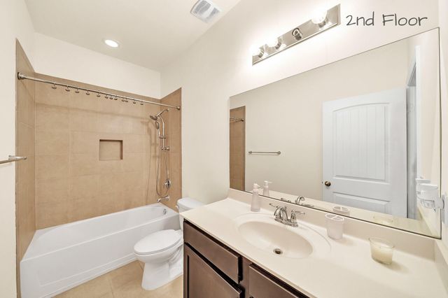 374 SE 1st Dr 374, Deerfield Beach, FL 33441