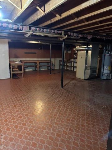 35427 Moravian Drive, Sterling Heights, MI 48312