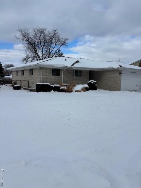 35427 Moravian Drive, Sterling Heights, MI 48312