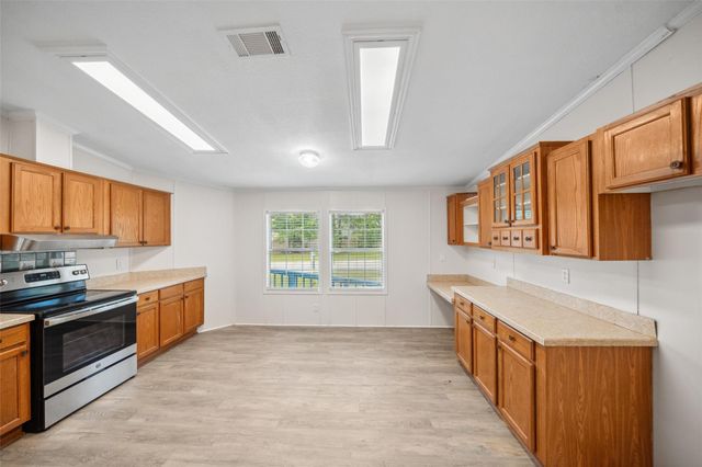 651 Cedar Point Drive, Livingston, TX 77351