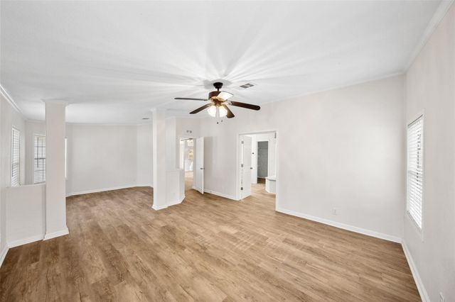 651 Cedar Point Drive, Livingston, TX 77351