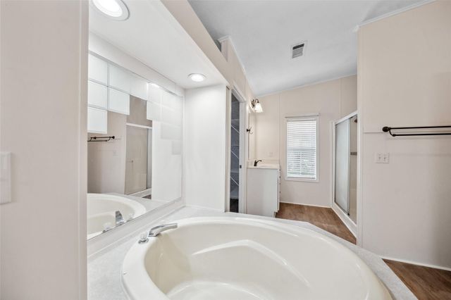 651 Cedar Point Drive, Livingston, TX 77351