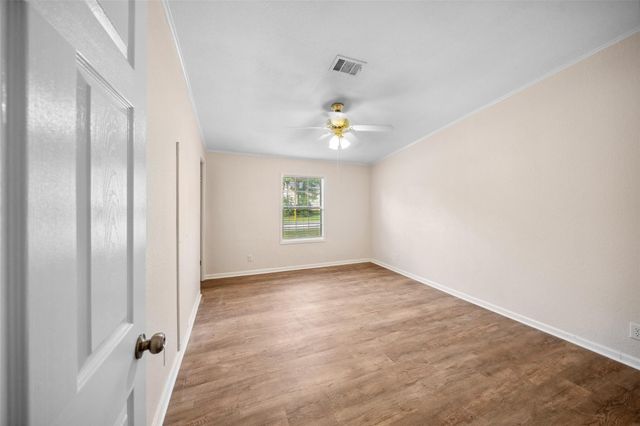 651 Cedar Point Drive, Livingston, TX 77351