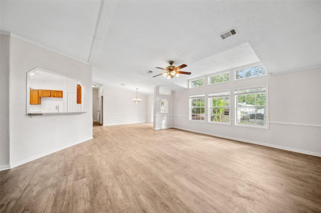 651 Cedar Point Drive, Livingston, TX 77351